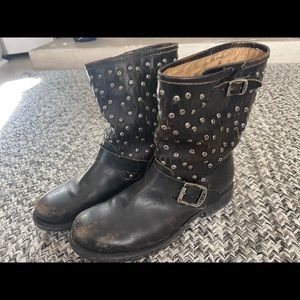 ♦️ FRYE MOTORCYCLE STYLE BOOTS ♦️